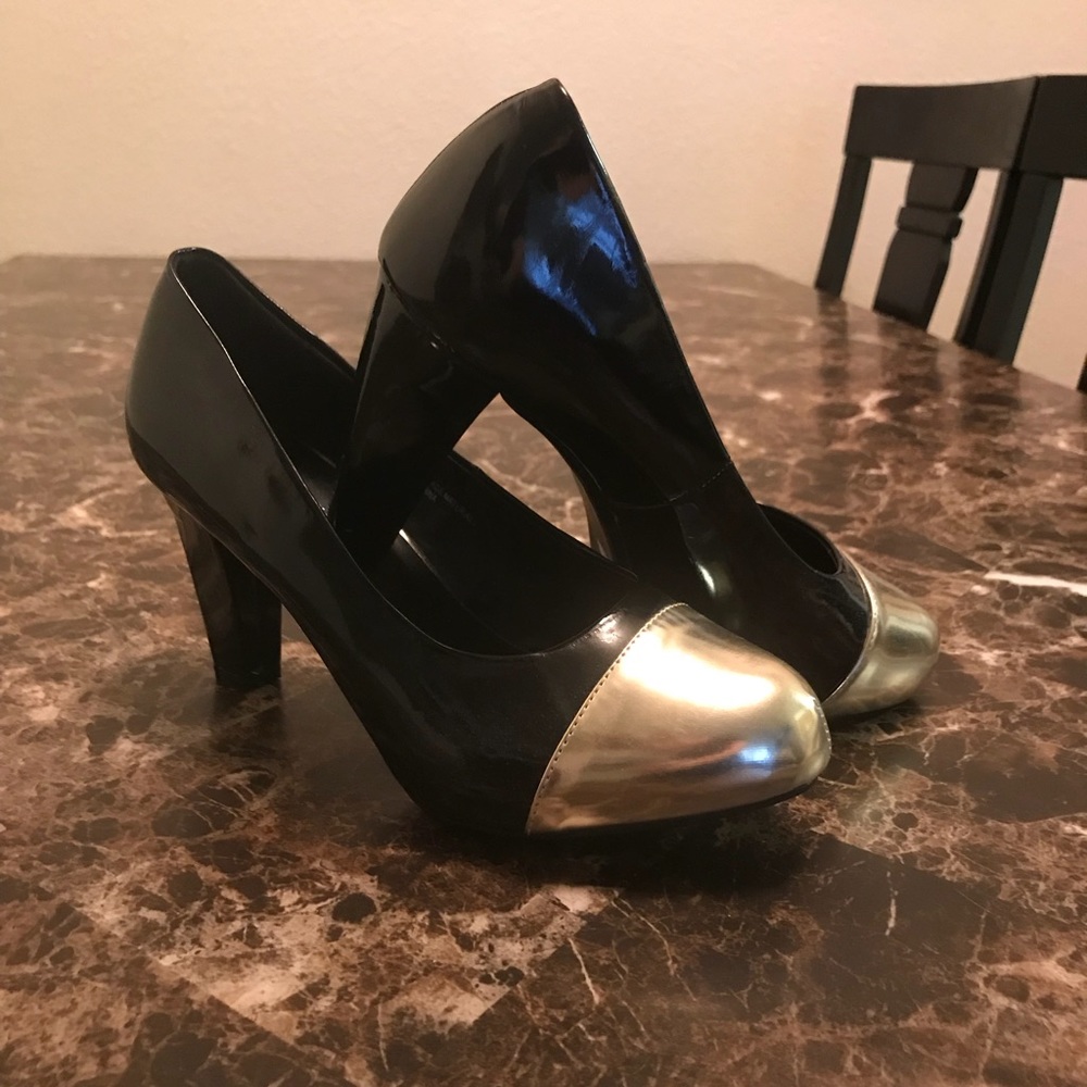 Gold tip heel